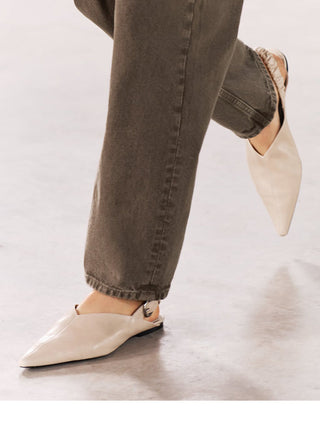 Pointed buckle straps flat sandals