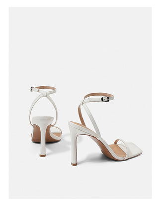 Thick heel one-strap sandals
