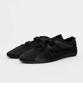 Round head satin Mary Jane shoes