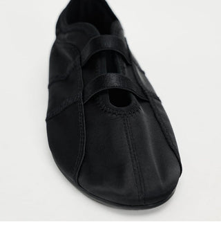 Round head satin Mary Jane shoes