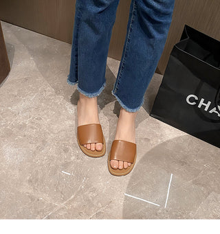 Flat one-strap beach sandals