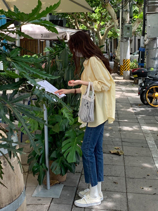 Solid Korean lapel loose long sleeved shirt