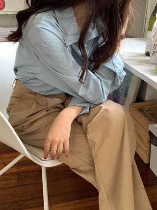 Solid Korean lapel loose long sleeved shirt