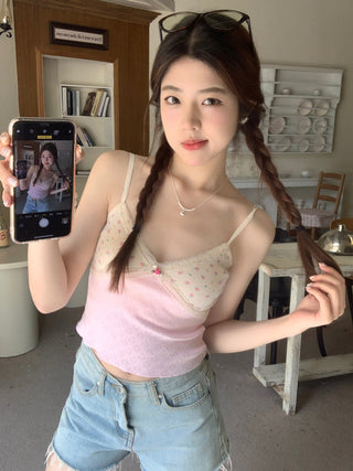 V neck lace small floral top