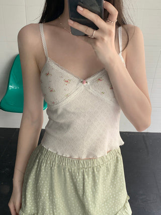 V neck lace small floral top