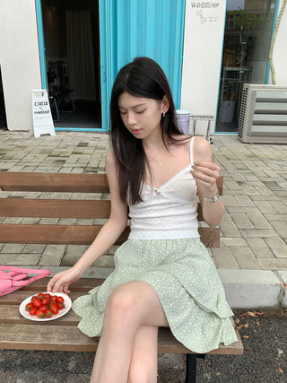 V neck lace small floral top