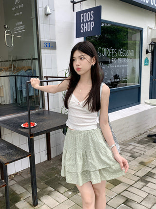 V neck lace small floral top