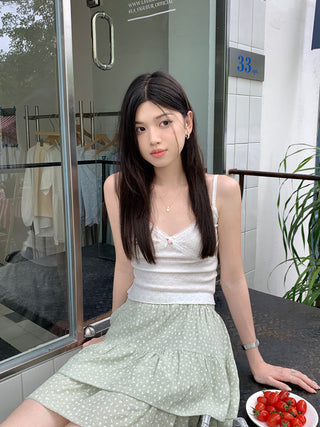 V neck lace small floral top