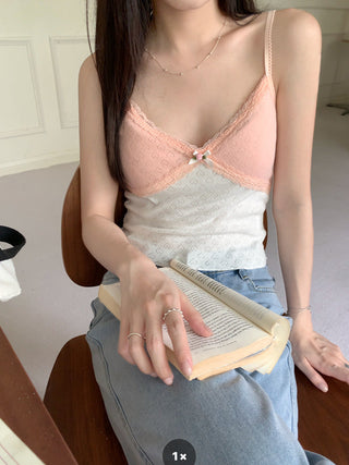 V neck lace small floral top