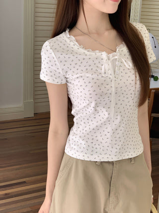 Fake two piece short sleeved floral top