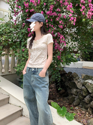 Fake two piece short sleeved floral top