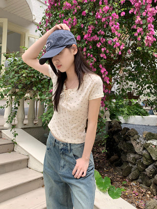 Fake two piece short sleeved floral top