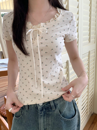 Fake two piece short sleeved floral top