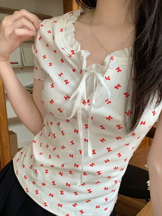 Fake two piece short sleeved floral top