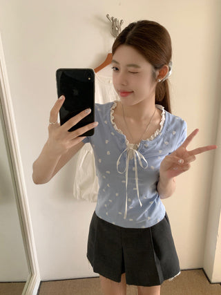 Fake two piece short sleeved floral top