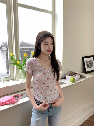 Short-Sleeve V-Neck Floral Lace Panel Tee