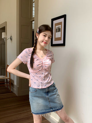 Short-Sleeve V-Neck Floral Lace Panel Tee