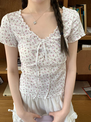 Short-Sleeve V-Neck Floral Lace Panel Tee