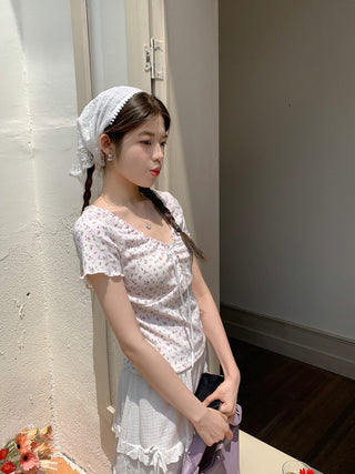 Short-Sleeve V-Neck Floral Lace Panel Tee