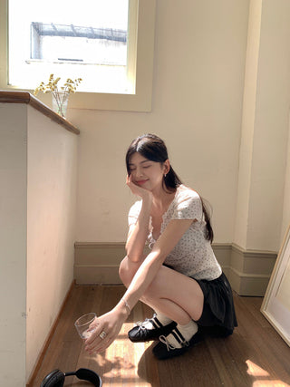 Short-Sleeve V-Neck Floral Lace Panel Tee