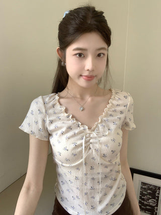 Short-Sleeve V-Neck Floral Lace Panel Tee