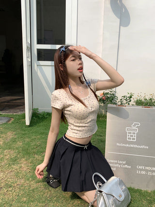 Floral Scoop Neck Button Top