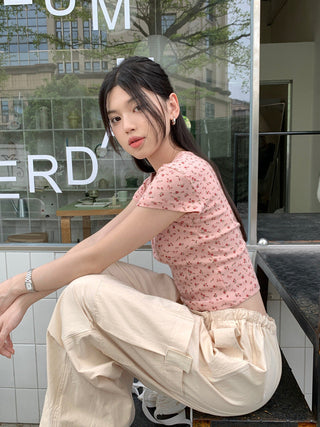 Floral Scoop Neck Button Top