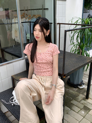 Floral Scoop Neck Button Top