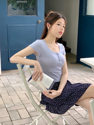 Floral Scoop Neck Button Top