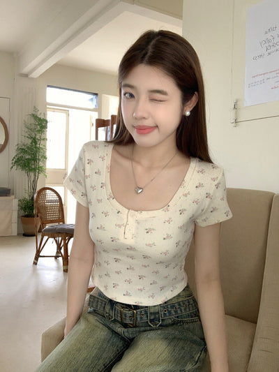 Short-Sleeve Floral Print Crop Top