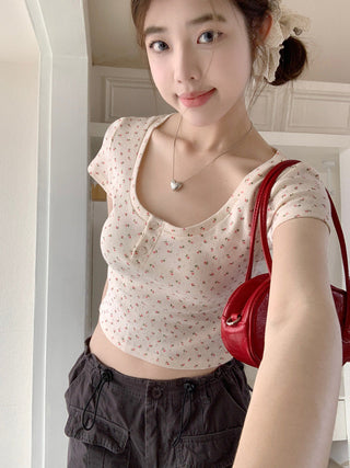 Short-Sleeve Floral Print Crop Top