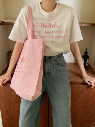 Embroidery round neck T -shirt