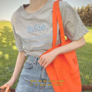 Embroidery round neck T -shirt