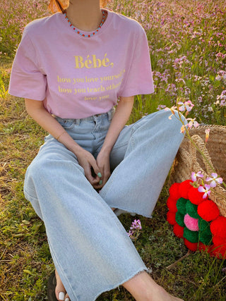 Embroidery round neck T -shirt