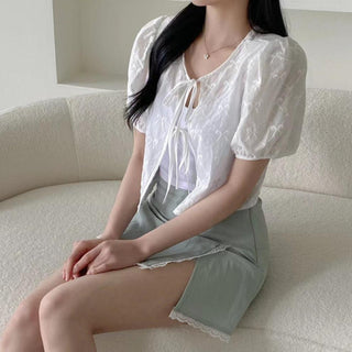 Puff sleeve blouse