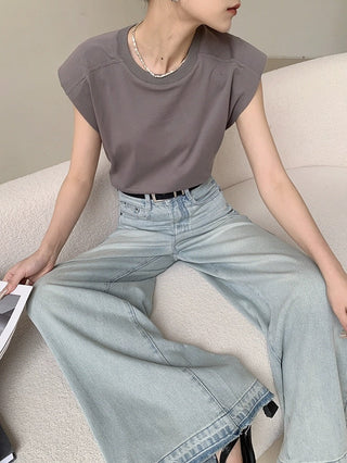 Retro light wash high-waisted jeans