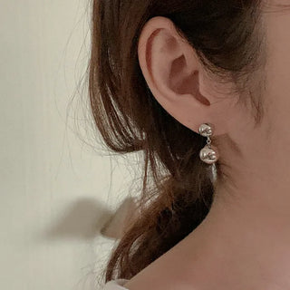 Silver round earrings