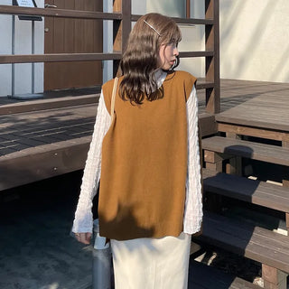Back button detail knit vest