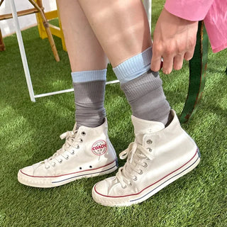 Color-blocked knee-high socks