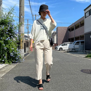 simple light bucket hat
