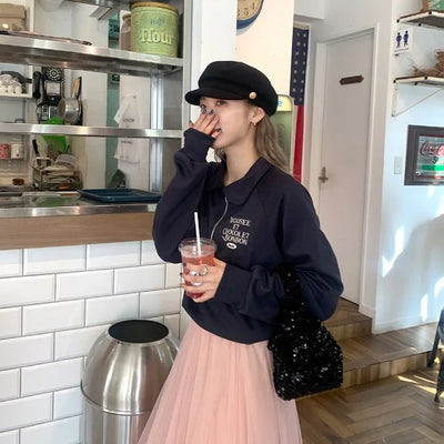 Collared embroidered sweatshirt