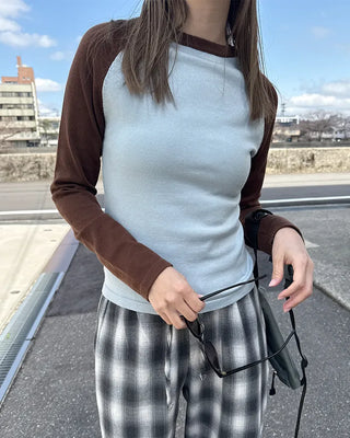 Raglan sleeve color-point knit