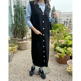 V-neck sleeveless long cardigan dress