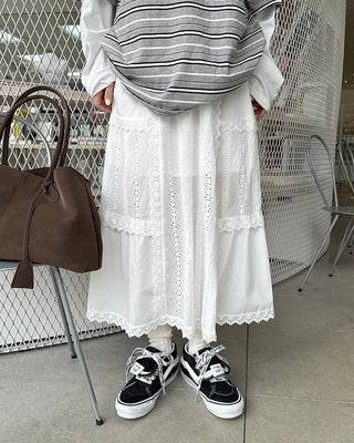 Lace long skirt