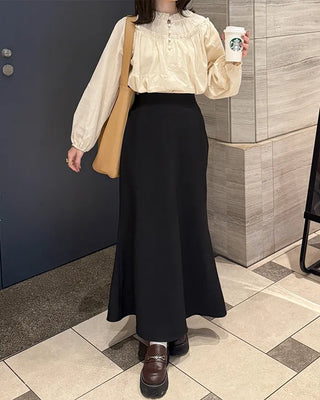Neck frill blouse