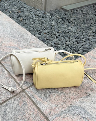 Round-shaped handbag