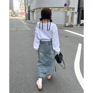 One-off shoulder cropped sweatshirt