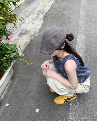 Cargo pants with elastic waistband and drawstring