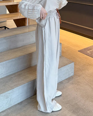 Simple wide banded slacks