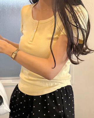 Button Point Round Short Sleeve T-Shirt